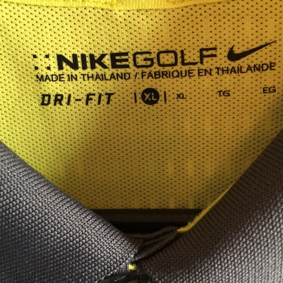 🌺SOLD🌺Nike Golf shirt - Picture 4 of 4